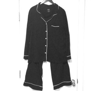 Black and white pajamas XXL button up